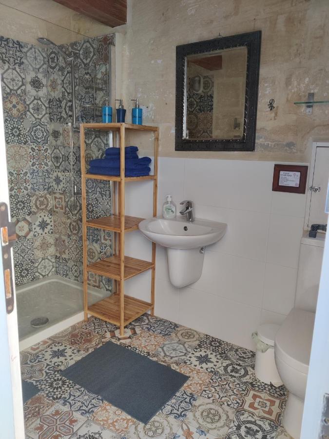 The Garden Gate Bed and Breakfast Sannat Εξωτερικό φωτογραφία