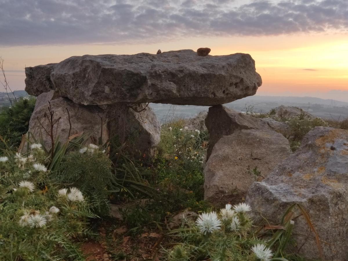 The Garden Gate Bed and Breakfast Sannat Εξωτερικό φωτογραφία