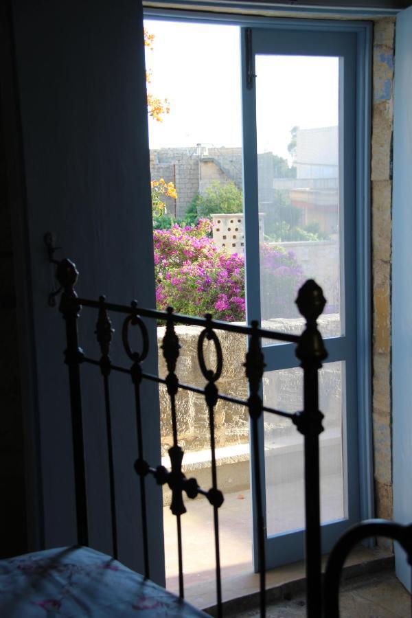 The Garden Gate Bed and Breakfast Sannat Εξωτερικό φωτογραφία